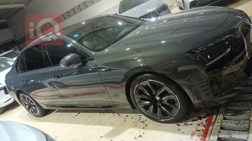 BMW 7-Series